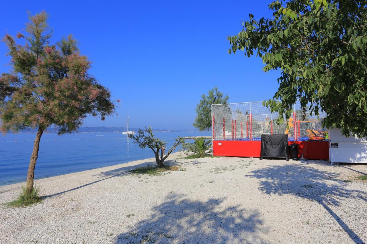 Apartments With A Parking Space Kastel Gomilica, Kastela - 21630 Ngoại thất bức ảnh